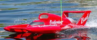 BUDWEISER FIBREGLASS NITRO RADIO CONTROLLED BOAT 21 Enigine version