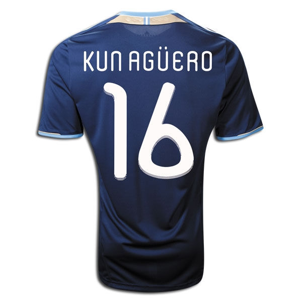 Adidas 2011-12 Argentina Away Shirt (Kun Aguero 16)