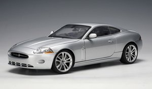 Jaguar XK Coupe (2006) in Liquid Silver