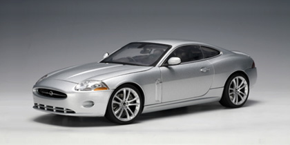 Jaguar XK Coupe 2006 in Silver