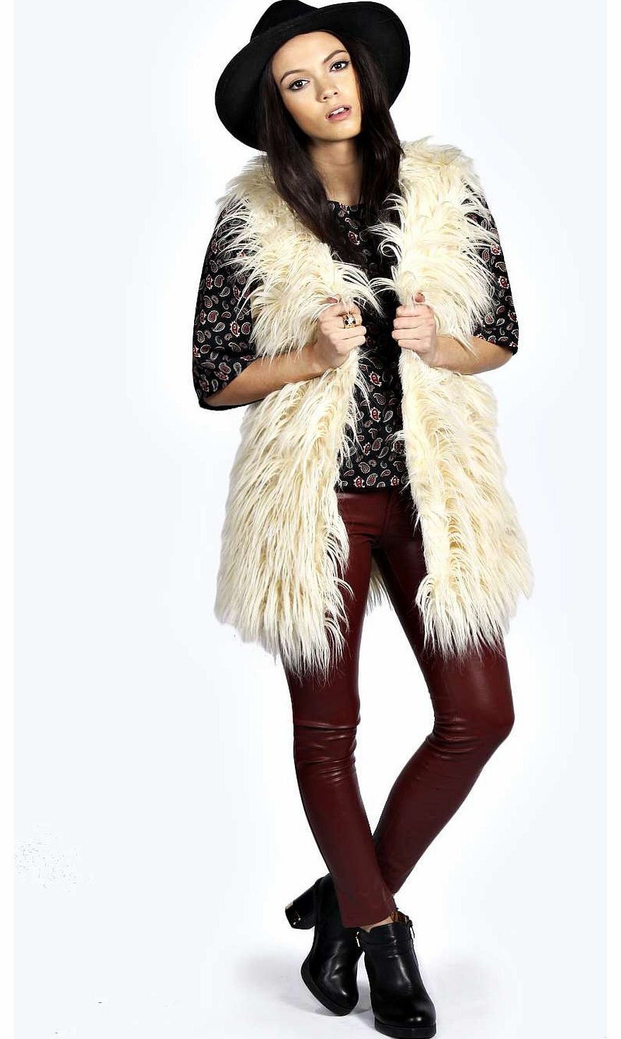 Ann Sherpa Lined Faux Fur Gilet - cream azz18344