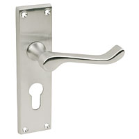 Euro Scroll Lever Lock Satin Chrome