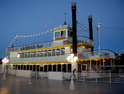 Lake Mead Dinner Cruise