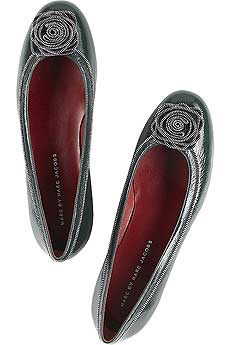 Zipper rosette flats