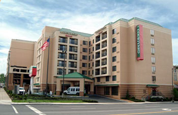 Courtyard By Marriott Vanderbilt-West End