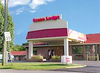 Econo Lodge North