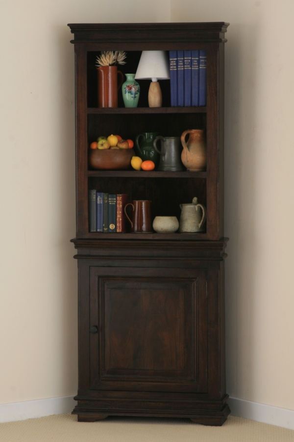 Klassique Dark Indian Corner Display Unit