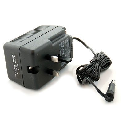 PR1UK Mains Charger