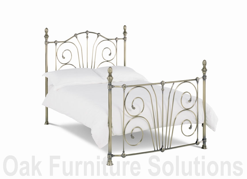 Antique Brass Bedstead - 135cm- Double