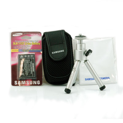 Digimax V700 Travel Kit