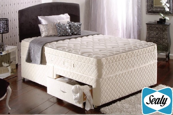 Larkhaven Divan Bed