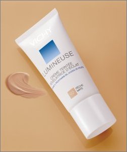 LUMINEUSE TINTED MOISTURISER NORMAL/COMBINATION