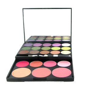 Box of Tricks Make Up Gift Set