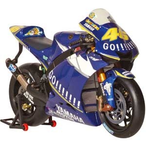 YZR M1 - 2005 - #46 V. Rossi